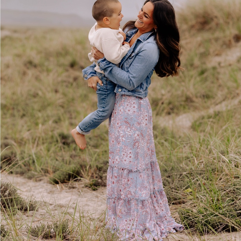 Blue floral smocked tiered backless maxi dress - Lulus - Small - worn once
